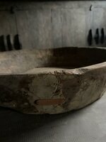 Grote houten rond schaal met handvat L Aura Peeperkorn B