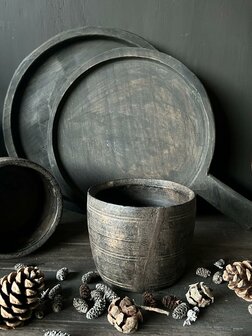 Oude Nepalese pot | oude houten pot donker 6