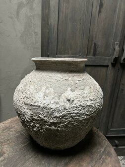 Oude stenen waterkruik H (afhalen)