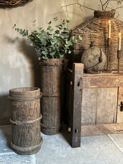 Hoge houten vijzel| hoge houten pot i Luksa