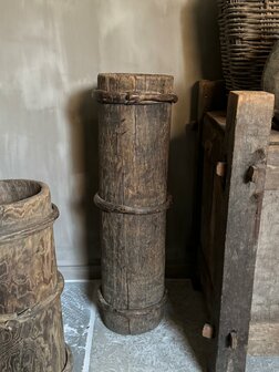 Hoge houten vijzel| hoge houten pot i Luksa