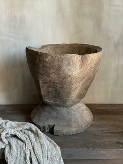 Houten vijzel 2 Luksa (linker)