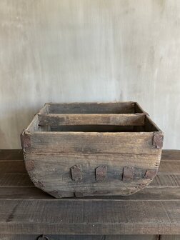 Oude rijstbak | oude bak met handvat A