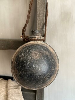 Oude stenen Sural kruik