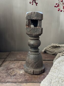 Oude houten baluster Z8
