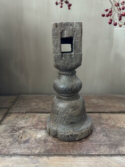 Oude houten baluster Z9