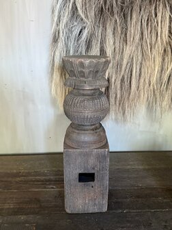 Oude houten baluster Z11