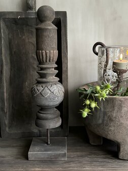 Ornament Timbul op standaard 