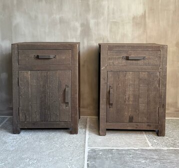 Nachtkastjes Driftwood met lade en deur A (afhalen)
