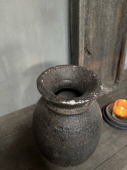 oude kruik uit Nepal papiermache
