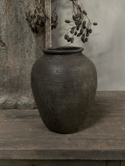 Oude claypot Nepal A