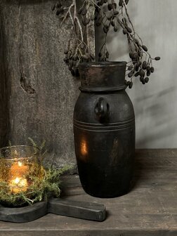 Oude claypot Nepal C