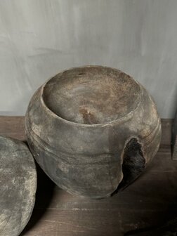 Unieke pot met deksel Luksa C