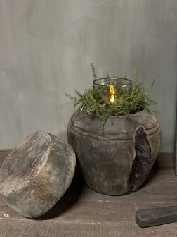 Unieke pot met deksel Luksa C
