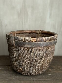 Basket Be - Uniq | Oud doorgeleefd mandje  Be- Uniq  A