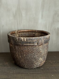Basket Be - Uniq | Oud doorgeleefd mandje  Be- Uniq  A