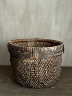 Basket Be - Uniq | Oud doorgeleefd mandje  Be- Uniq  A