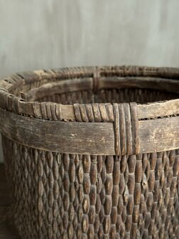 Basket Be - Uniq | Oud doorgeleefd mandje  Be- Uniq  B