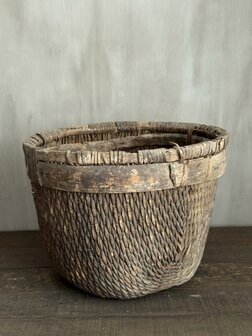 Basket Be - Uniq | Oud doorgeleefd mandje  Be- Uniq  B