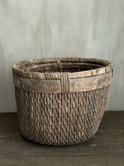 Basket Be - Uniq | Oud doorgeleefd mandje  Be- Uniq  B