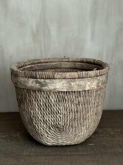 Basket Be - Uniq | Oud doorgeleefd mandje  Be- Uniq  B