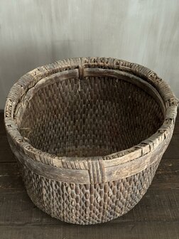 Basket Be - Uniq | Oud doorgeleefd mandje  Be- Uniq  B