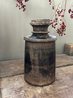 Nepalese kruik L1