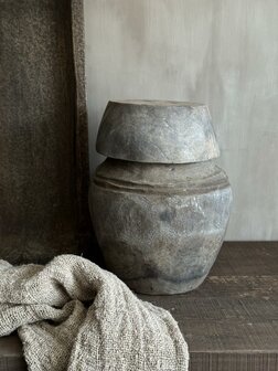 Unieke pot met deksel Luksa F