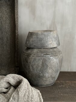 Unieke pot met deksel Luksa F