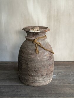 Nepalese kruik met deksel Luksa
