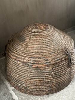 Oude Dessert mand India| Old basket India B (afhalen)