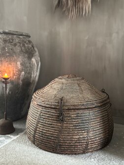 Oude Dessert mand India| Old basket India B (afhalen)