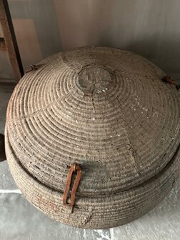 Oude Dessert mand India| Old basket India C (afhalen)