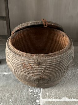 Oude Dessert mand India| Old basket India C (afhalen)