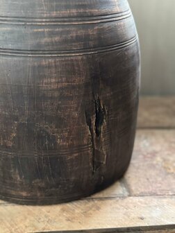 Oude houten pot met deksel XL