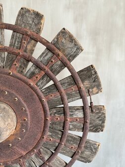 Spinnewiel op standaard D (afhalen)