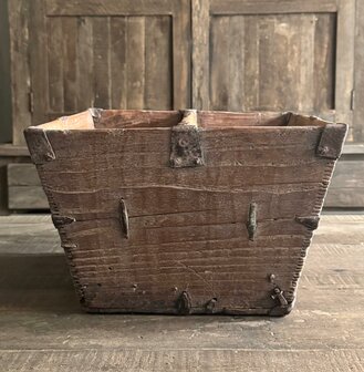 Oude rijstbak | oude bak met handvat C