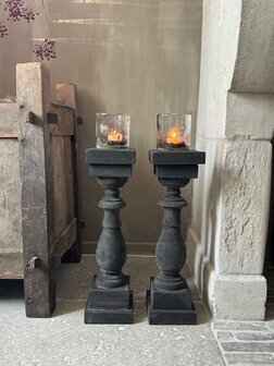 Houten baluster vergrijsd