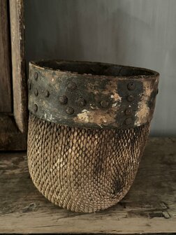 Authentieke Chinese mand met houten rand C