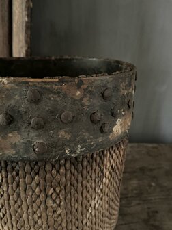 Authentieke Chinese mand met houten rand C