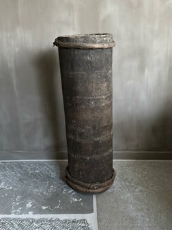 Hoge houten vijzel| hoge houten pot C (afhalen)