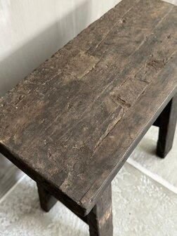 Oud houten kruk Old Barn 45cm B