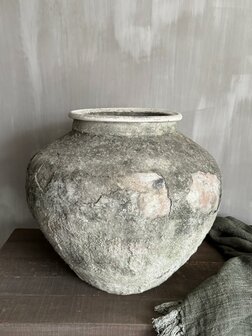 Oude stenen waterkruik  (afhalen)