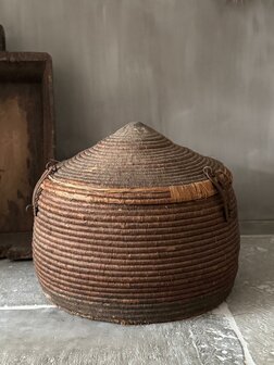 Oude dessert mand India small| Old basket india smaal A (afhalen)
