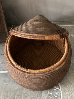 Oude dessert mand India small| Old basket india smaal A (afhalen)