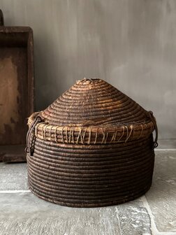 Oude dessert mand India small| Old basket india smaal B (afhalen)