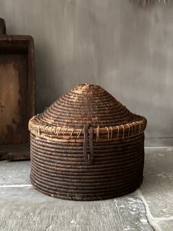 Oude dessert mand India small| Old basket india smaal B (afhalen)