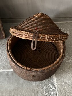 Oude dessert mand India small| Old basket india smaal B (afhalen)