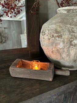 Oude houten vijzel met handvat | Oud houten bakje met handvat  F