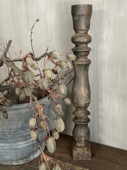 Oude houten baluster Z3